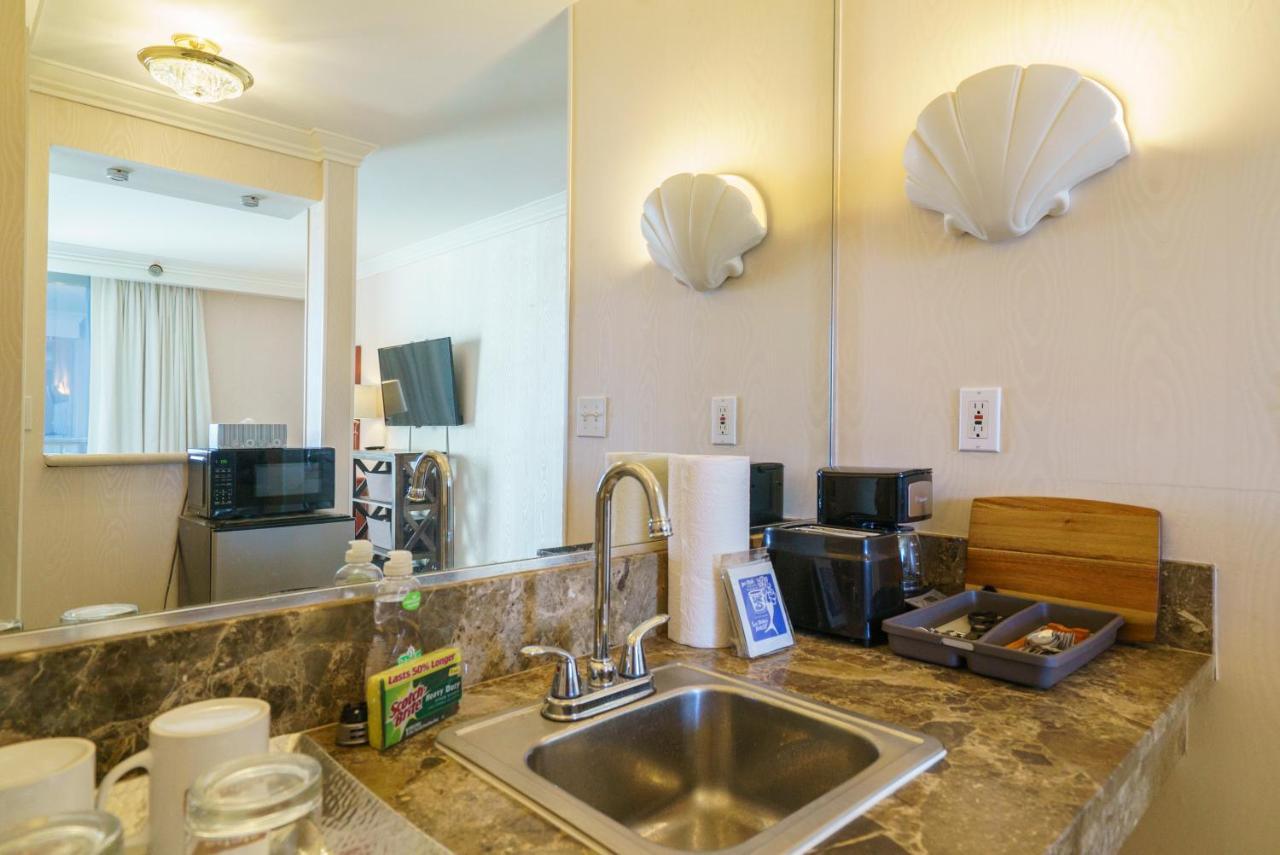 Studio Unit At The Royal Garden, In Waikiki ワイキキ・ロイヤルガーデン Honolulu Bagian luar foto