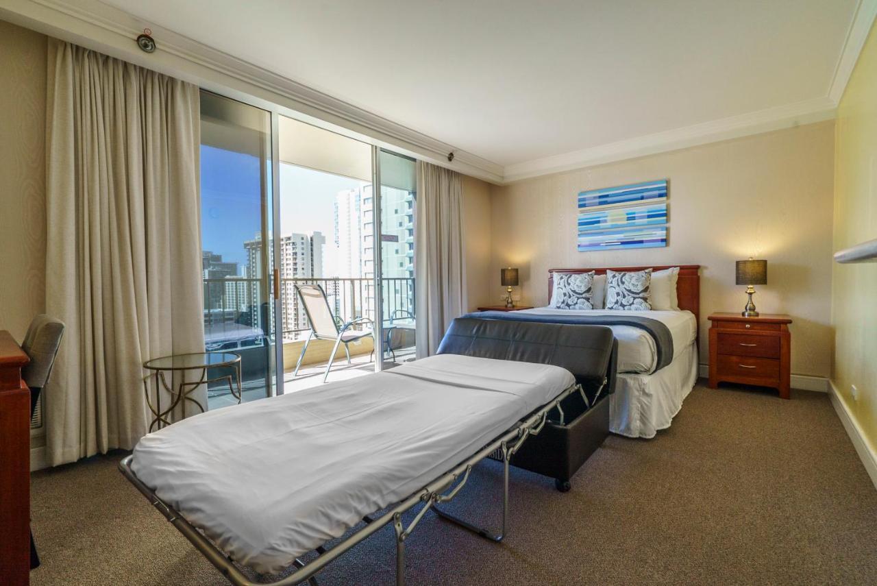 Studio Unit At The Royal Garden, In Waikiki ワイキキ・ロイヤルガーデン Honolulu Bagian luar foto